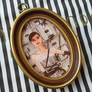 ❗Authentic Henri Bendel Girl Hat Box Store Display Art on Gold Oval Ornate Frame